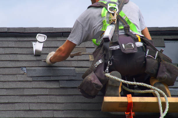 Best Emergency Roof Repair  in Lauderdale Lakes, WI