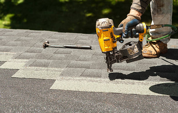 Best Residential Roofing Contractor  in Lauderdale Lakes, WI